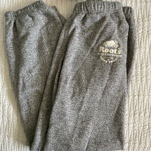 Roots medium sweats